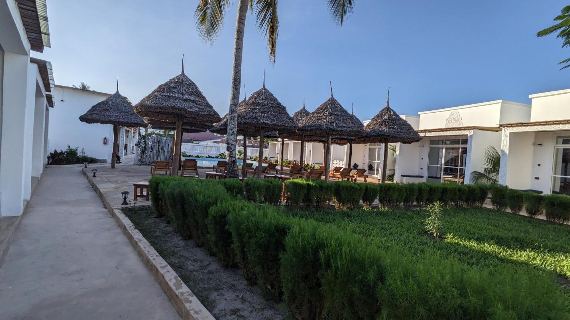 Mafia Dream Hotel Kilindoni Exterior photo
