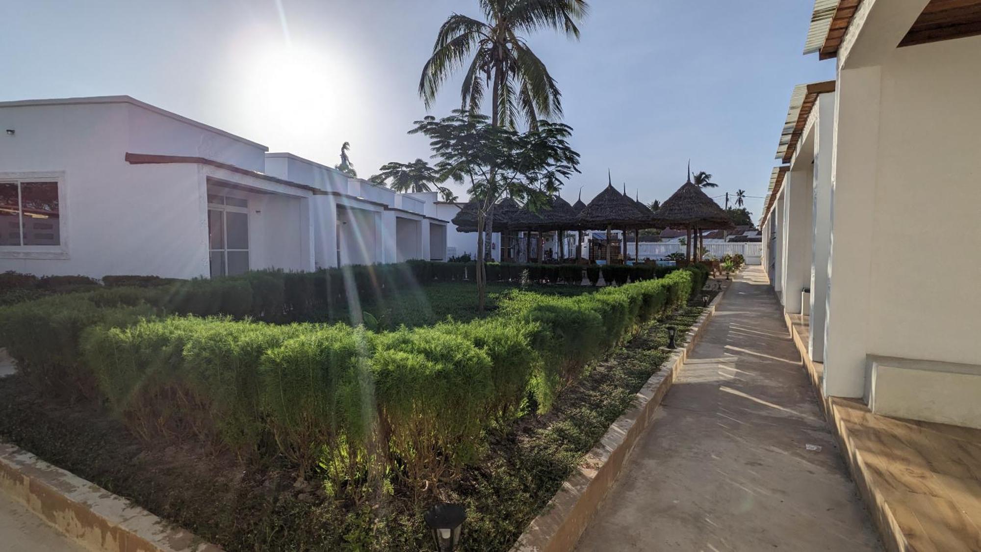 Mafia Dream Hotel Kilindoni Exterior photo